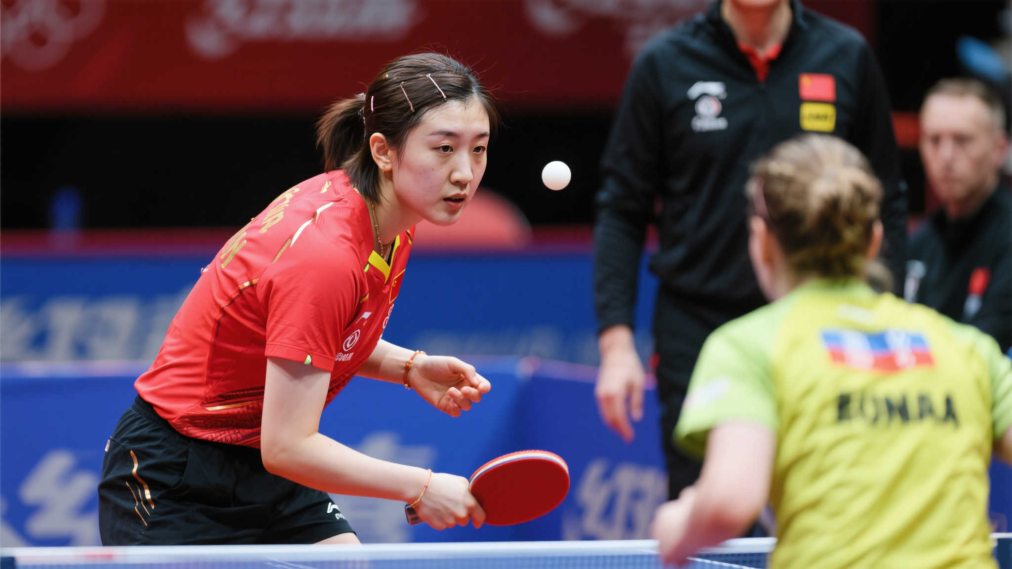 对这位年轻 对这位年轻